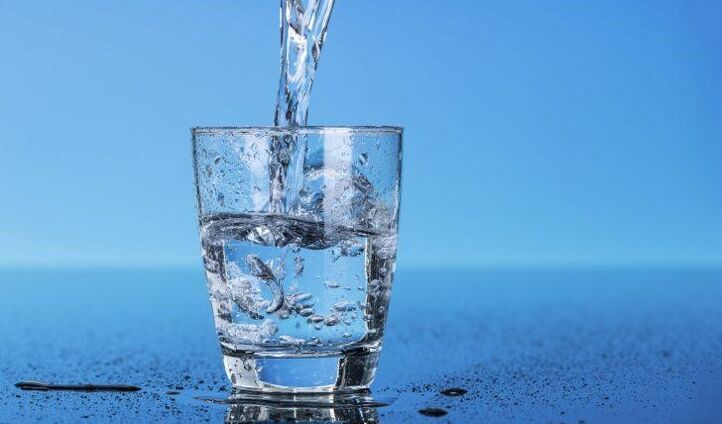 l'acqua è la base della dieta potabile